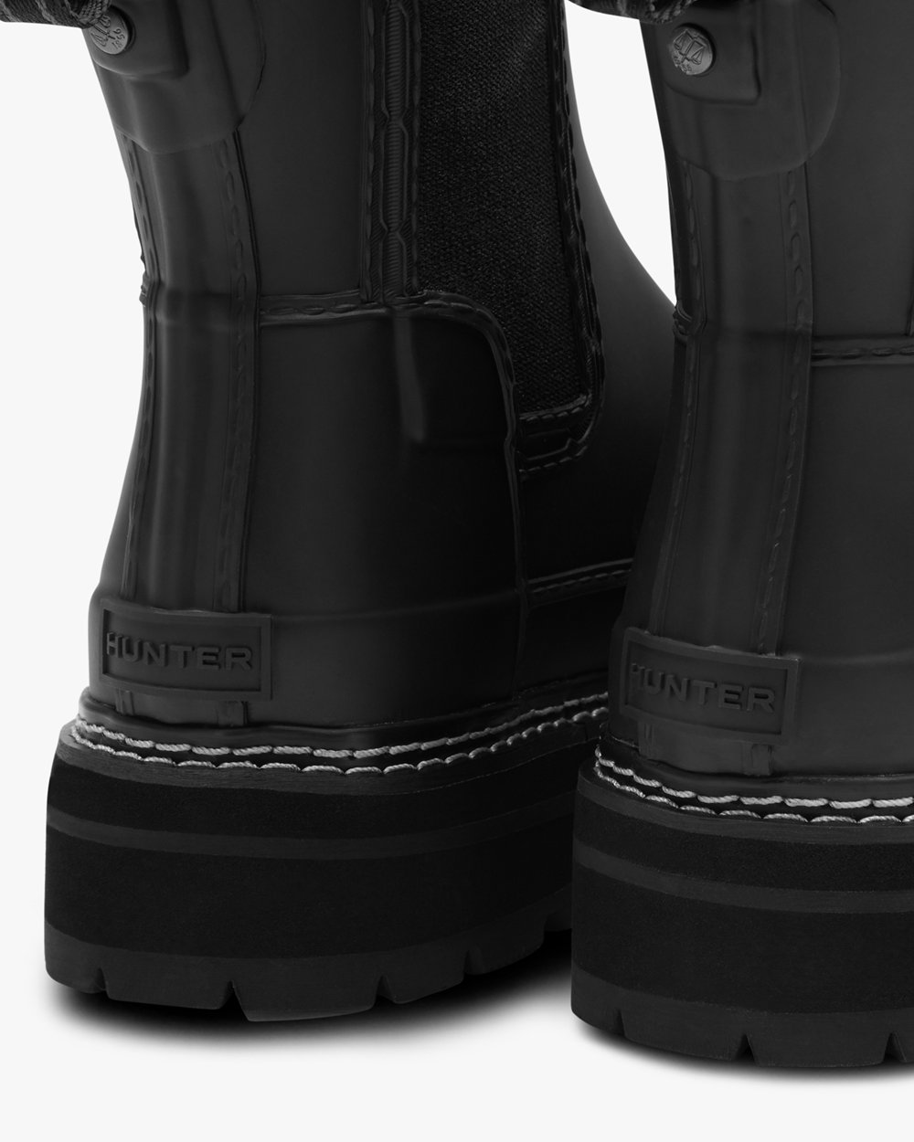 Hunter Refined Stitch Detail Chelsea Boots - Store Womens Black - GCJTRE325